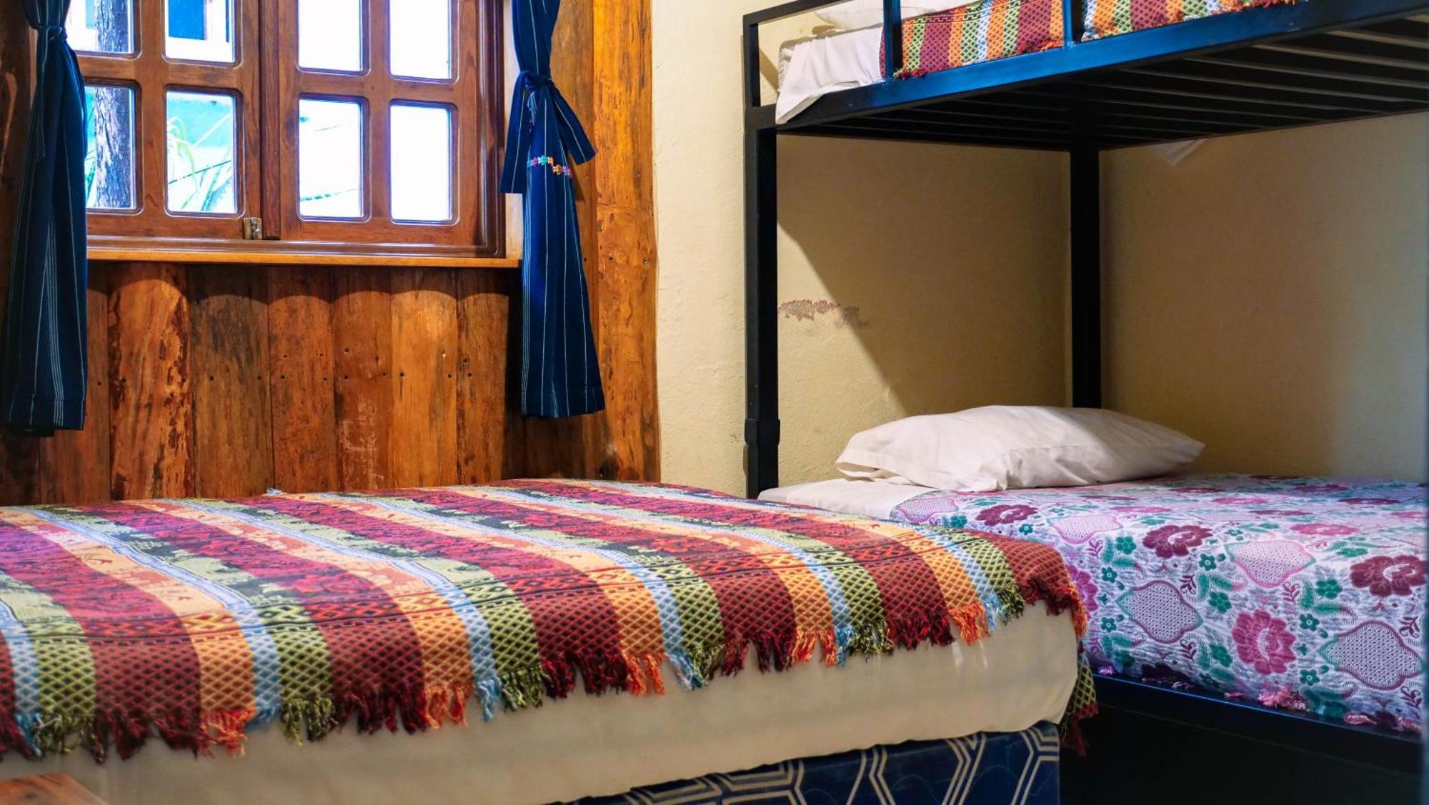 Ati Hostel & Beach Club サン・マルコス・ラ・ラグナ エクステリア 写真